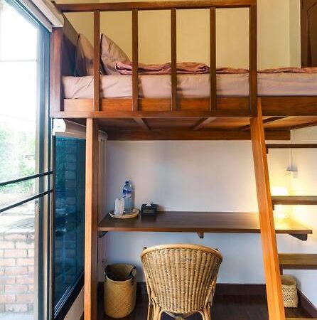 Solo - Fong Lee Cc Lampang Walking Street Apartman Kültér fotó