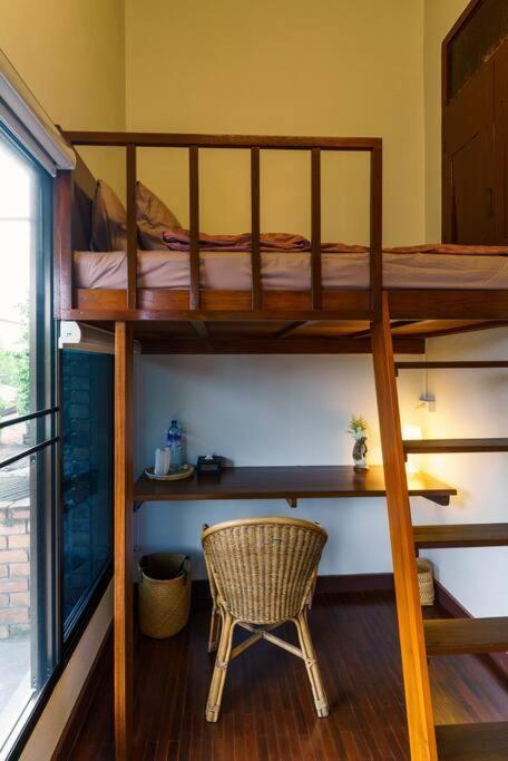 Solo - Fong Lee Cc Lampang Walking Street Apartman Kültér fotó
