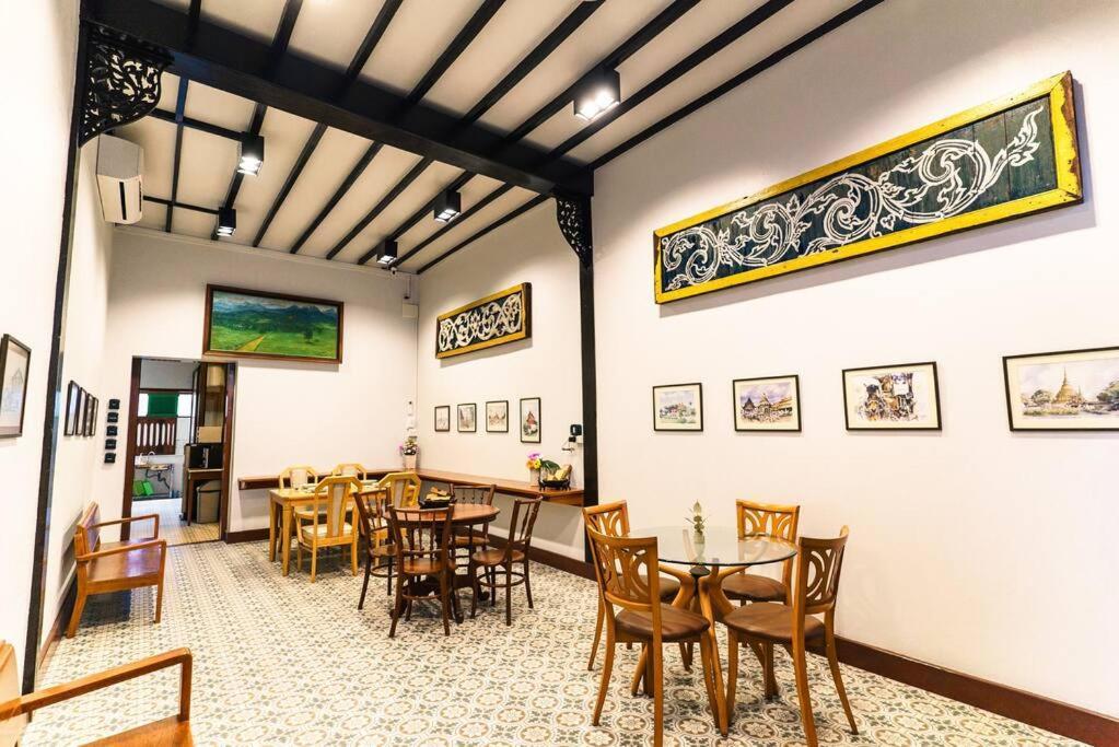 Solo - Fong Lee Cc Lampang Walking Street Apartman Kültér fotó