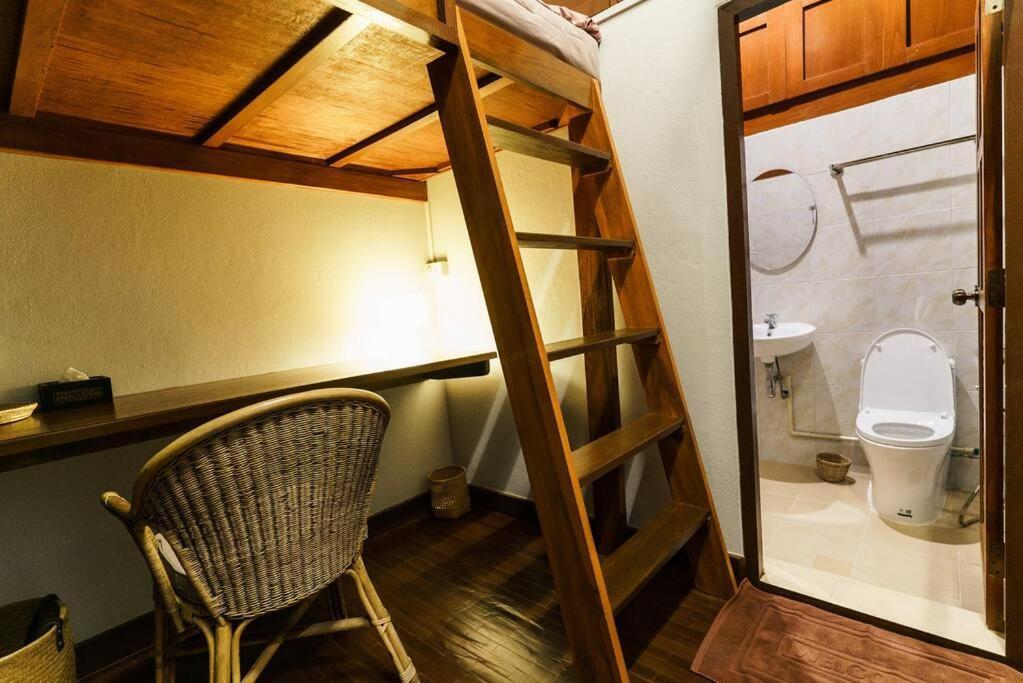Solo - Fong Lee Cc Lampang Walking Street Apartman Kültér fotó
